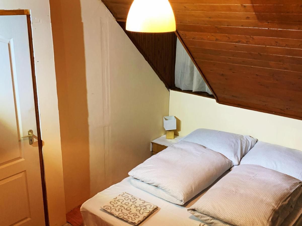 Koloska Apartmanhaz Balatonfured Luaran gambar